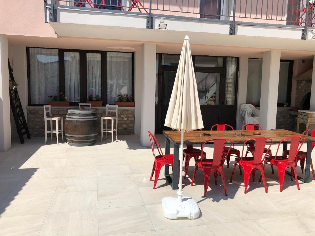 קסטלנואובו דל גארדה B&B Corte Del Garda מראה חיצוני תמונה