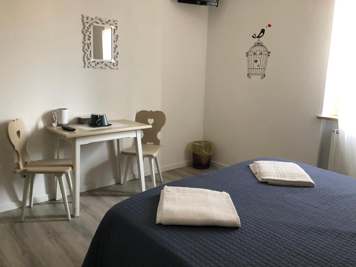 קסטלנואובו דל גארדה B&B Corte Del Garda מראה חיצוני תמונה