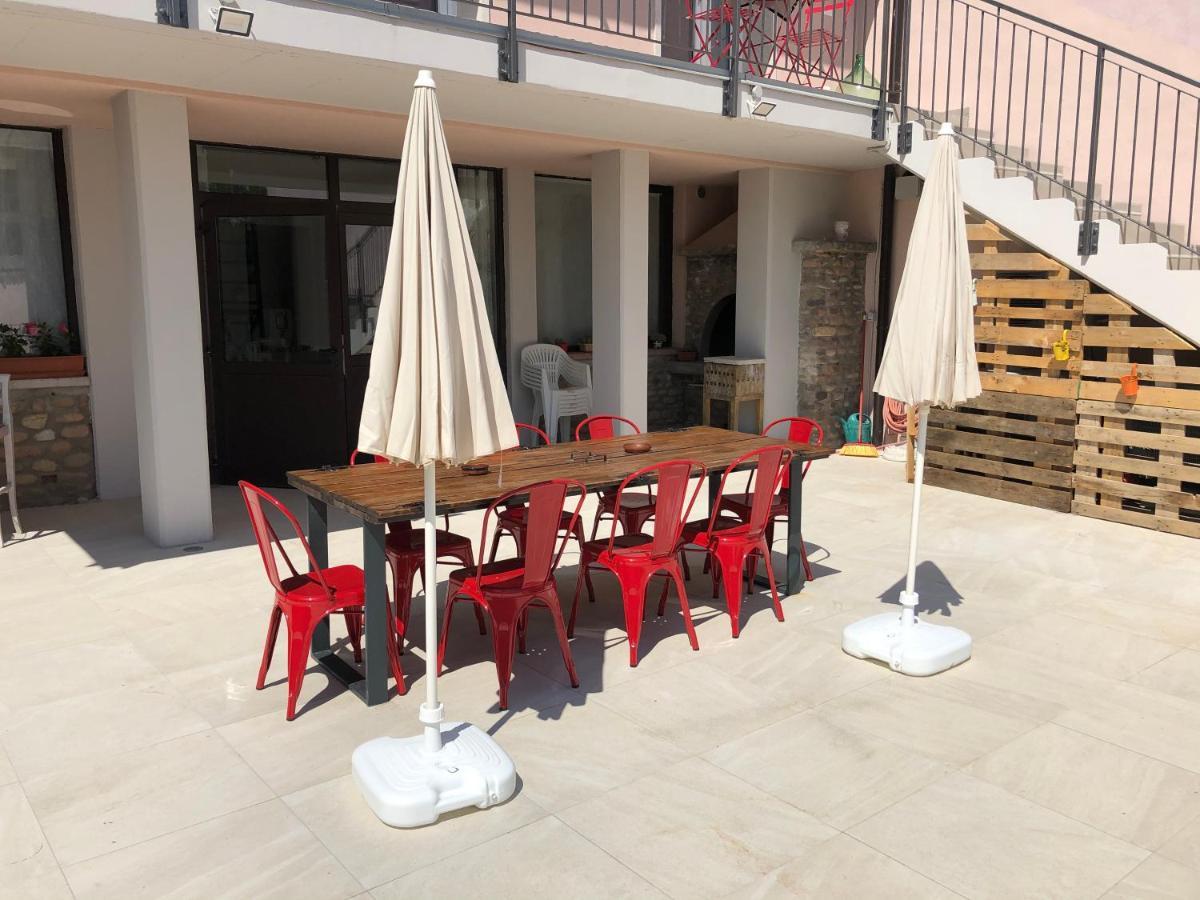 קסטלנואובו דל גארדה B&B Corte Del Garda מראה חיצוני תמונה