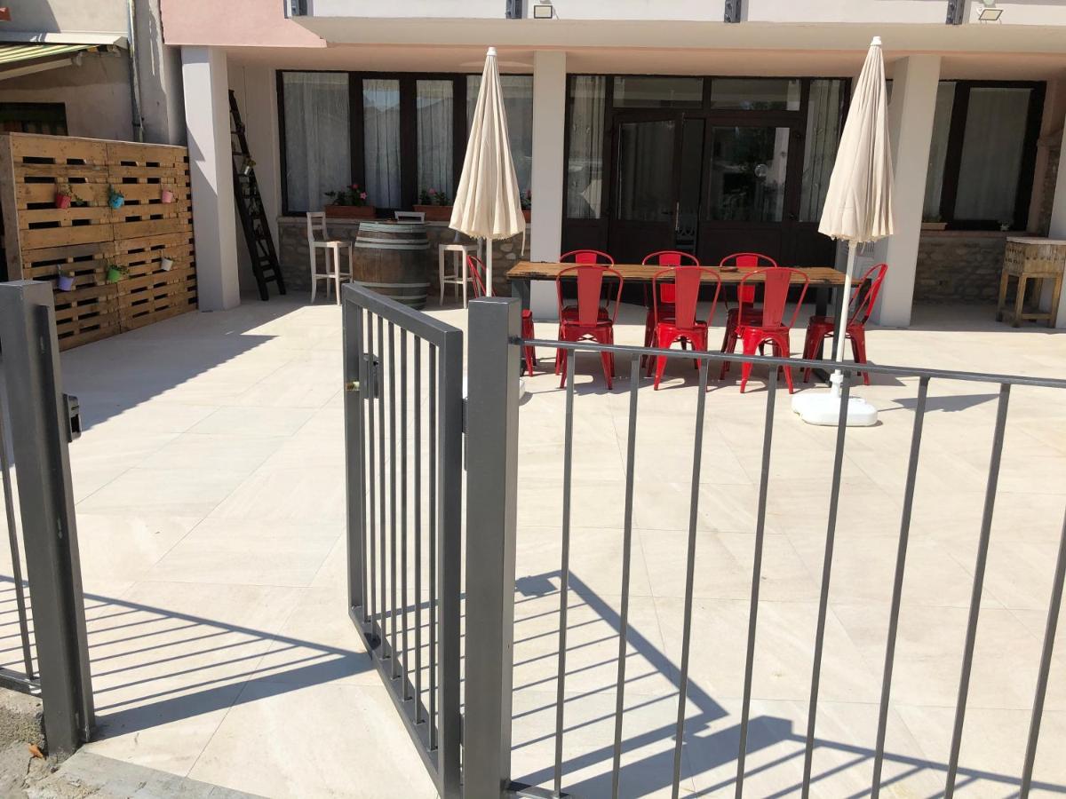 קסטלנואובו דל גארדה B&B Corte Del Garda מראה חיצוני תמונה