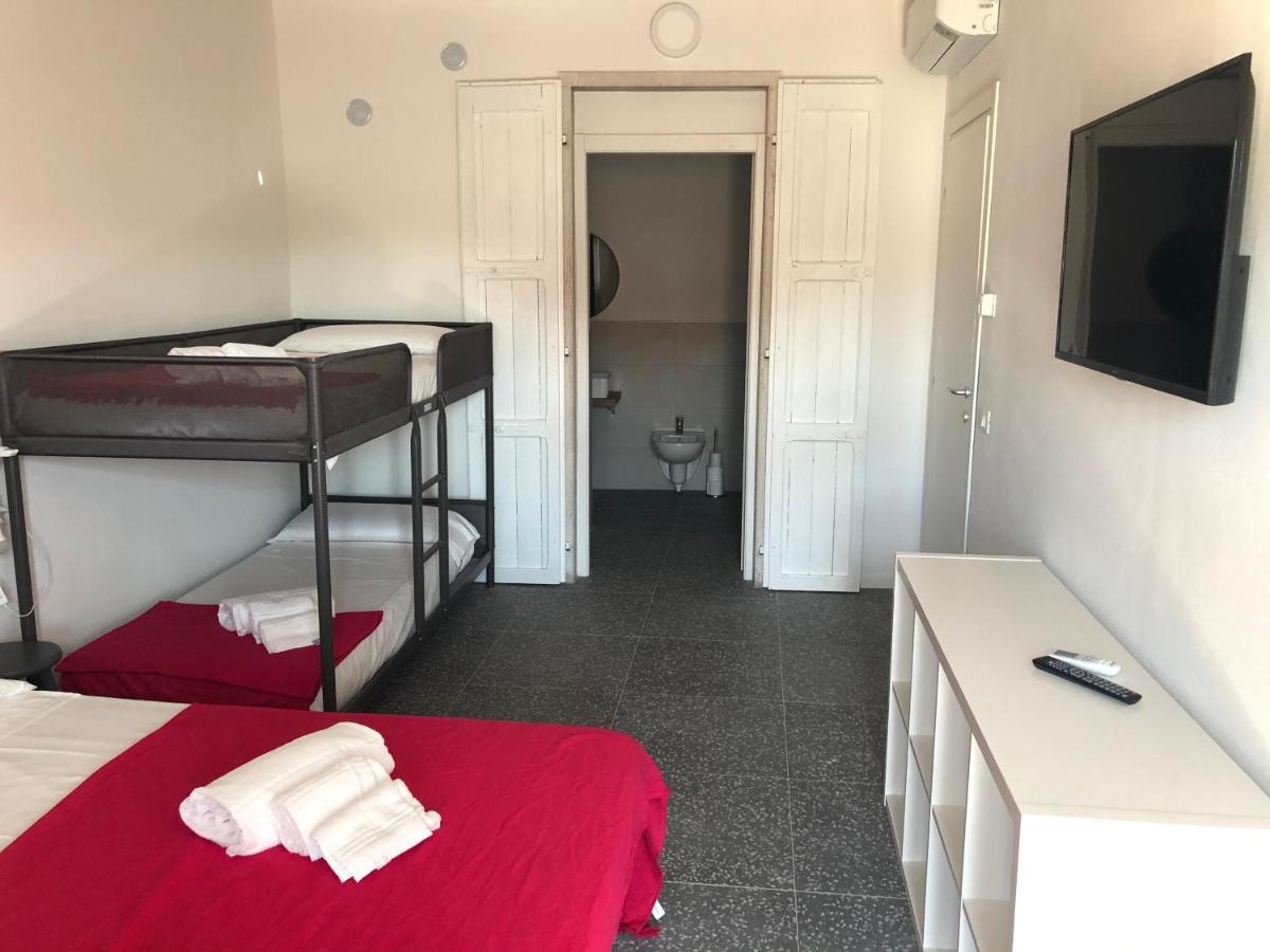 קסטלנואובו דל גארדה B&B Corte Del Garda מראה חיצוני תמונה