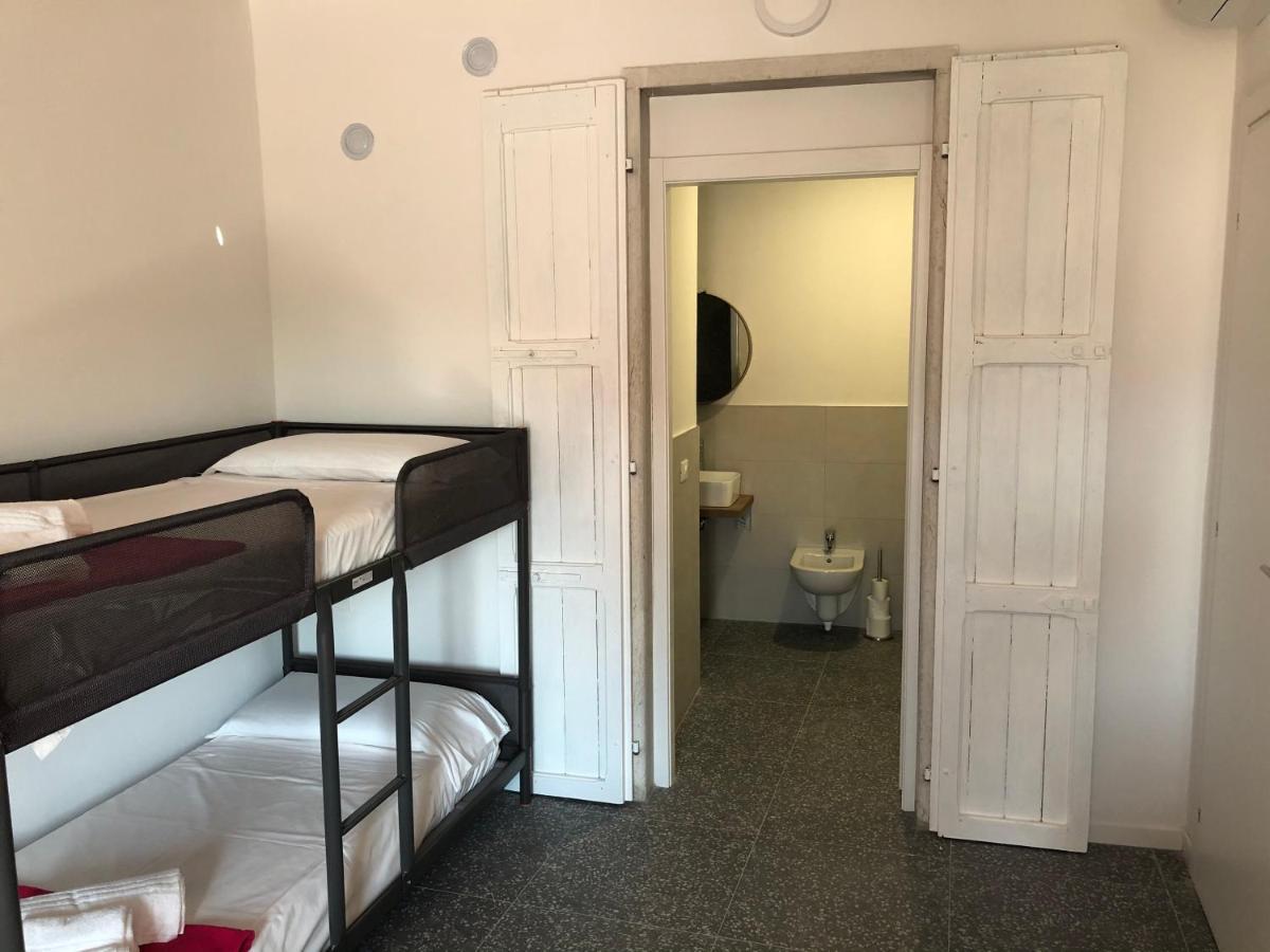 קסטלנואובו דל גארדה B&B Corte Del Garda מראה חיצוני תמונה