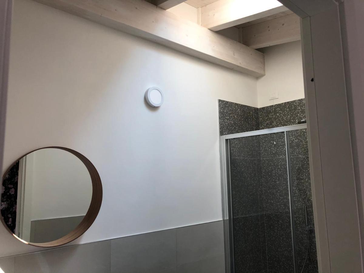 קסטלנואובו דל גארדה B&B Corte Del Garda מראה חיצוני תמונה