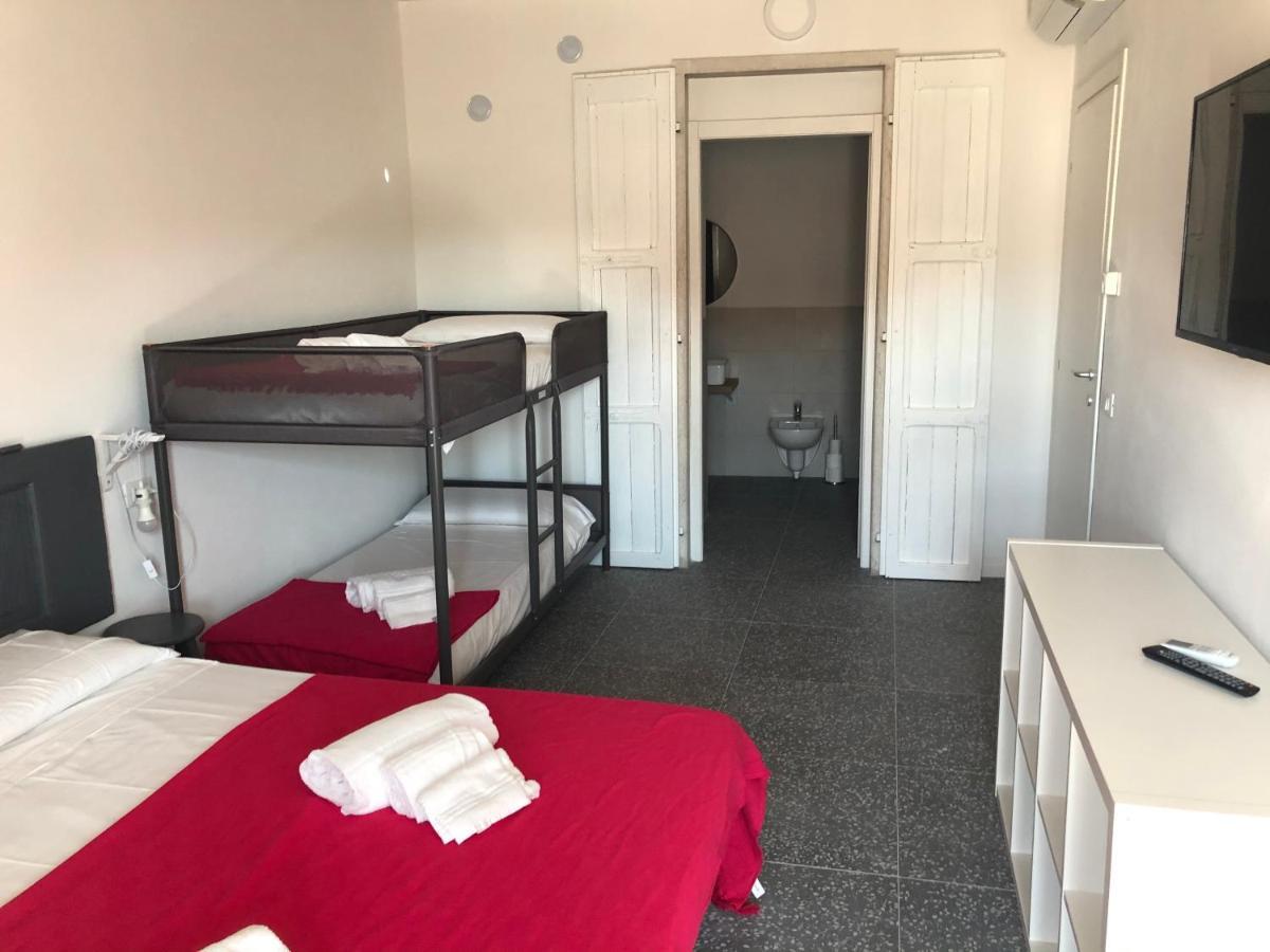 קסטלנואובו דל גארדה B&B Corte Del Garda מראה חיצוני תמונה