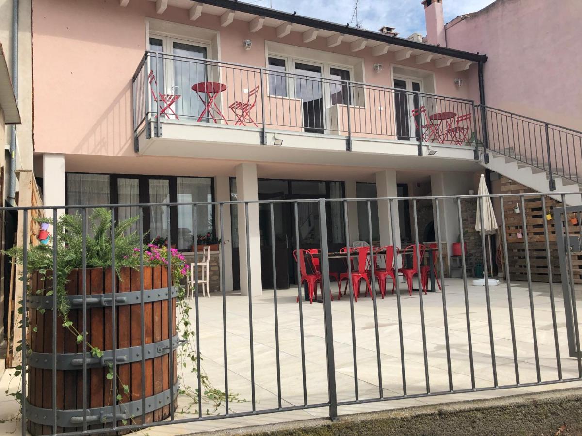 קסטלנואובו דל גארדה B&B Corte Del Garda מראה חיצוני תמונה