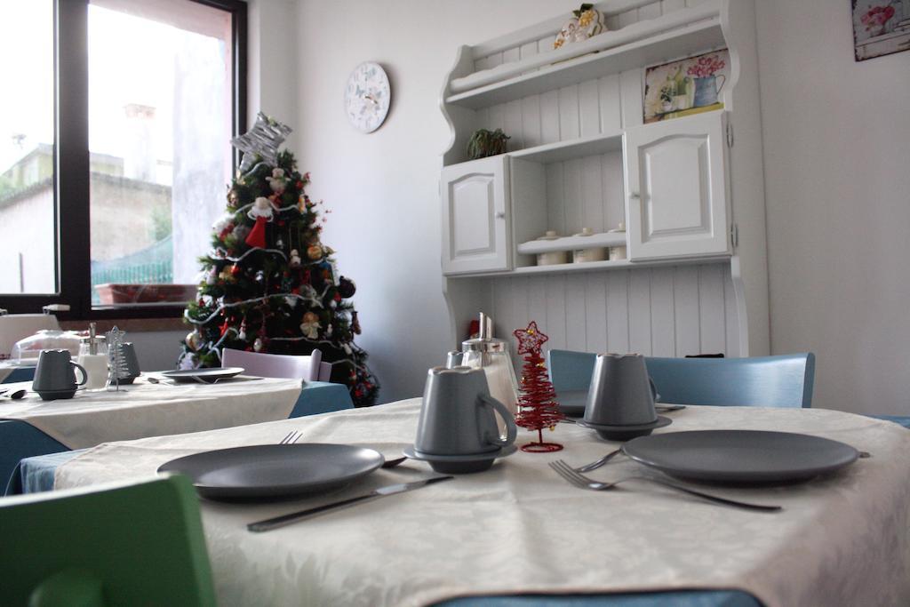 קסטלנואובו דל גארדה B&B Corte Del Garda מראה חיצוני תמונה